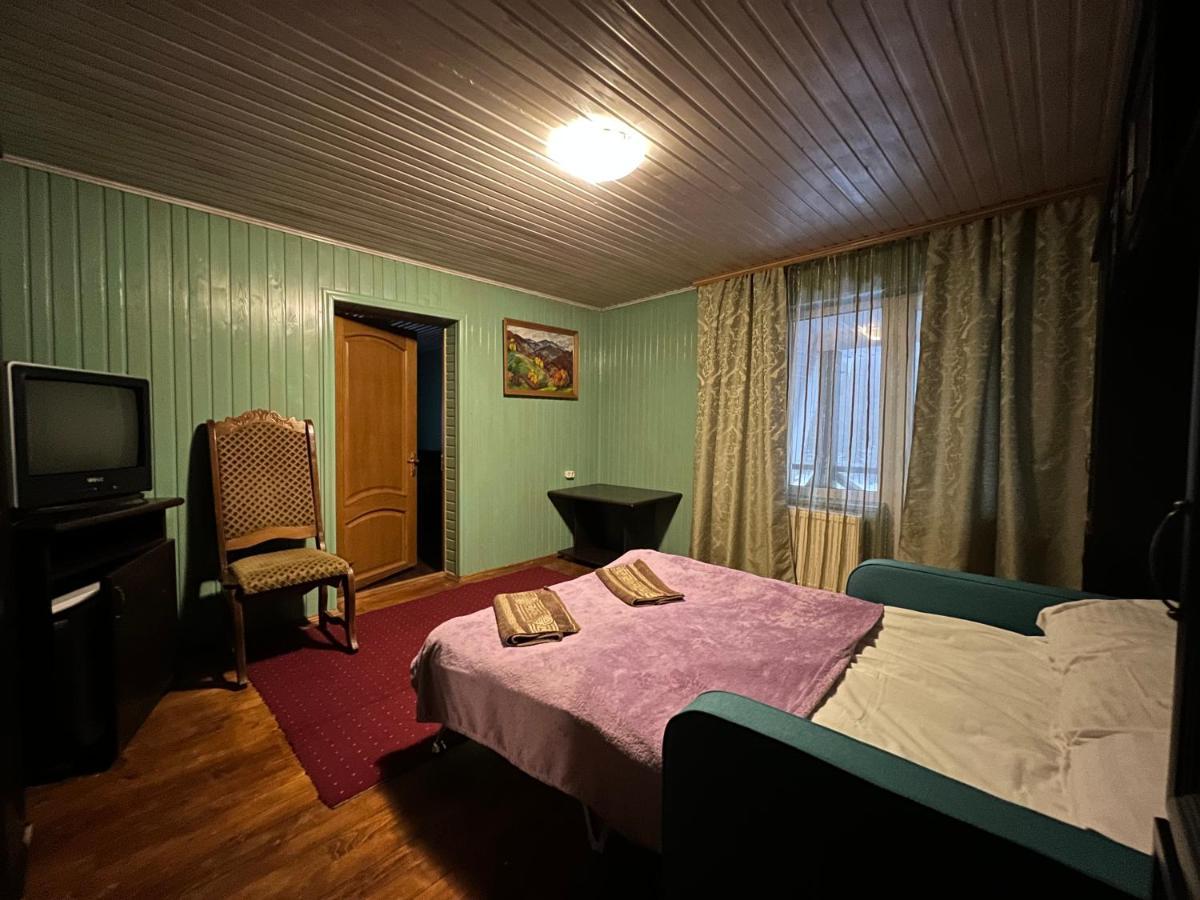 Hotel Natashka Huklyvyy エクステリア 写真